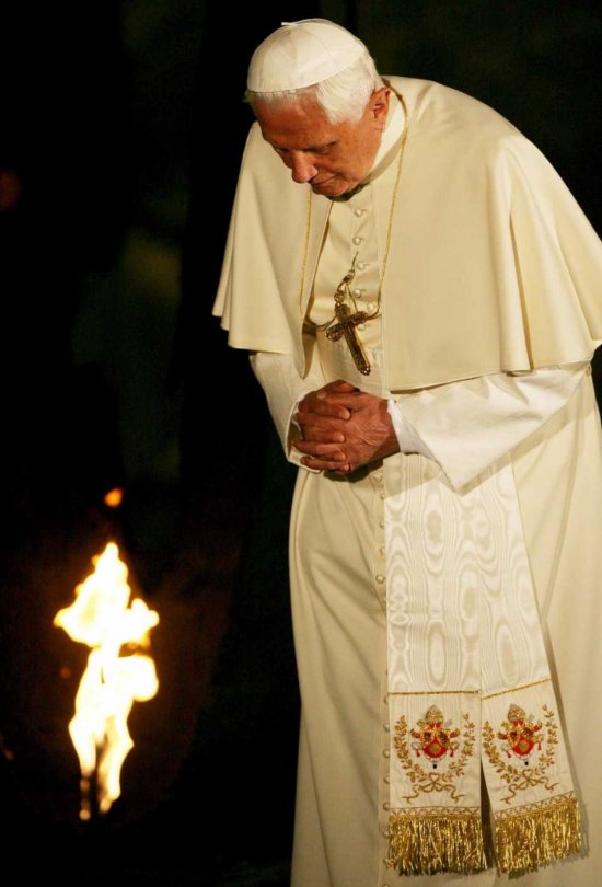 XVI benedec pápa emlékezés csarnoka.jpg