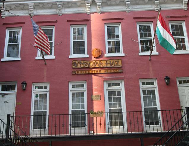 New York magyar ház