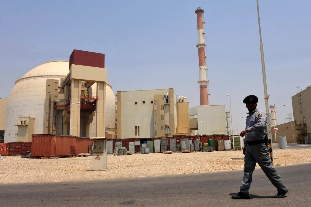 Orosz segítséggel épület Iránban a bushehri atomerőmű