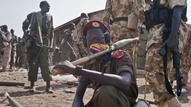 A délszudáni kormányhadsereg katonái.(Fotó: Jake Simkin/AP)