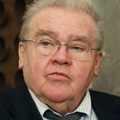 csurka_cimlapra_12_02_04.jpg