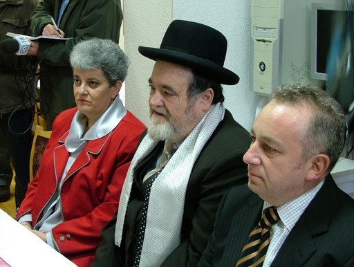 Debrecen Grósz Zsuzsanna_Aser Ehrenfeld rabbi és Horovitz Tamás elnök.jpg