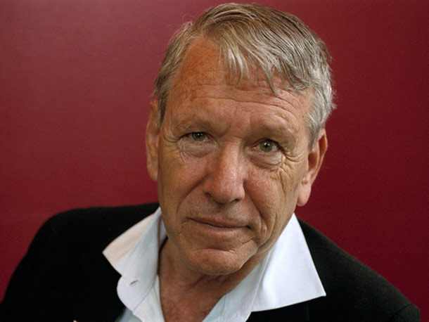 amos oz portré.jpg