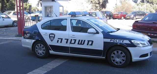 Israel_Police_squad_car-crop