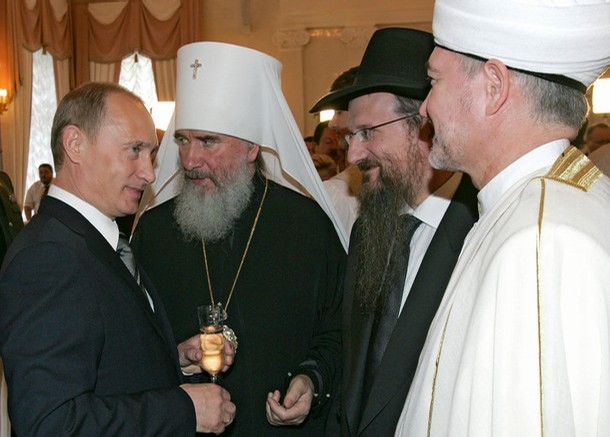 From left: Russian President Vladimir Pu