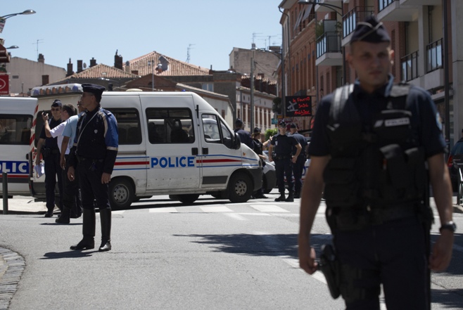 Four people held hostage by a gunman in French city of Toulouse