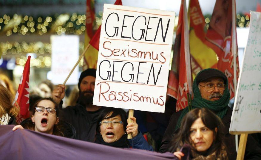 Köln baloldali tüntetés az újévi támadások után