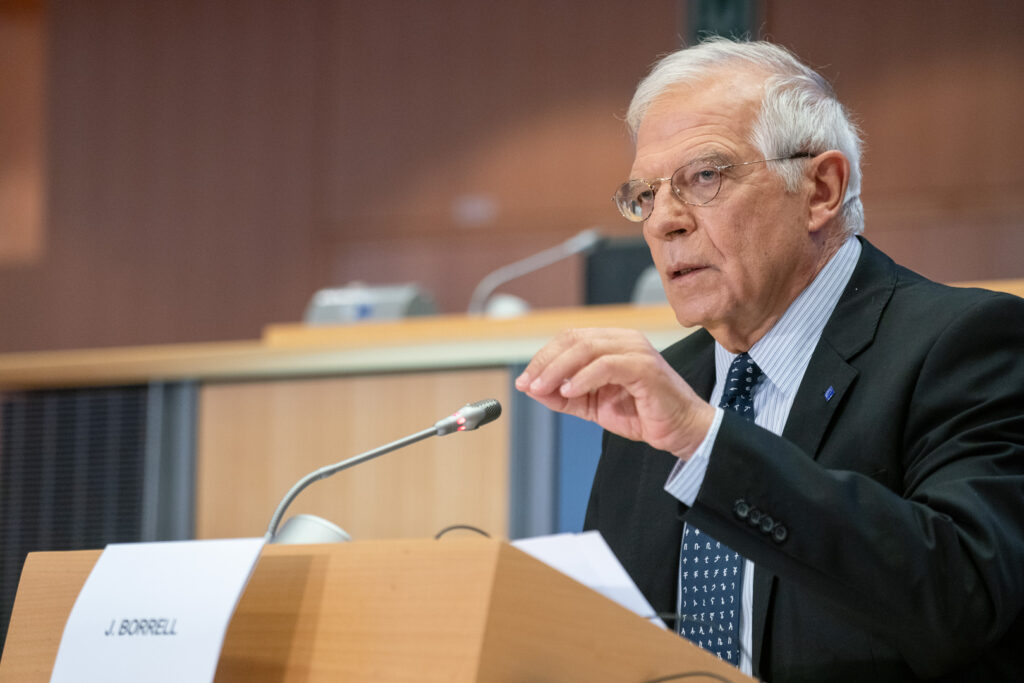 Josep Borrell: Izrael éhínséget idéz elő Gázában