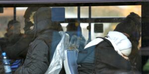 Németország elkezdi a menedékkérők visszatoloncolását