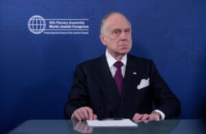 Lauder, a ZSVK elnöke, Netanjahu bizalmasa: „Izrael súlyos veszteségeket szenvedhet, ha Netanjahut újraválasztják”