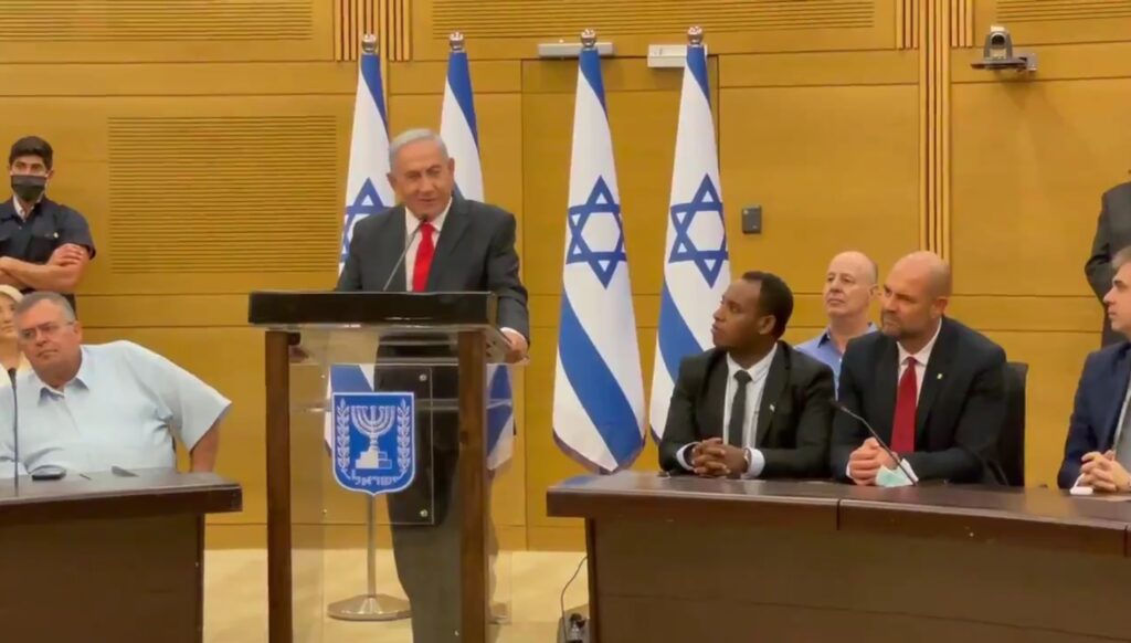 Netanjahu: “Megbuktatjuk ezt a veszélyes, csaló, baloldali kormányt” | Szombat Online