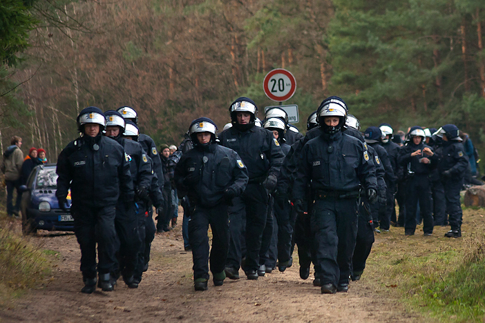 Németország: államcsínyt tervező szélsőjobboldaliakra csapott le a rendőrség
