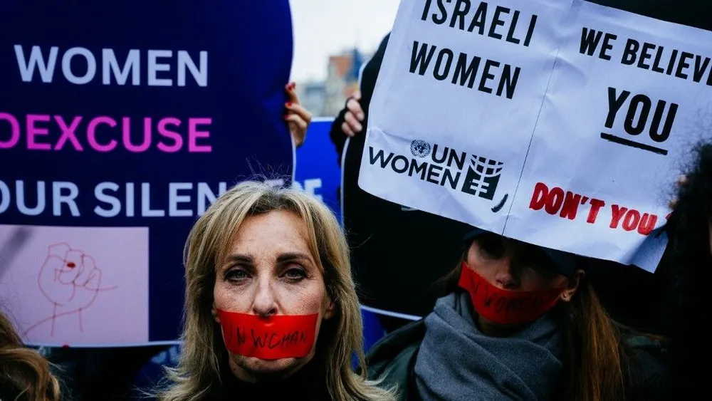Nyolc hét késéssel az ENSZ nőjogi szervezete végre elítélte a Hamász által elkövetett szexuális erőszakot