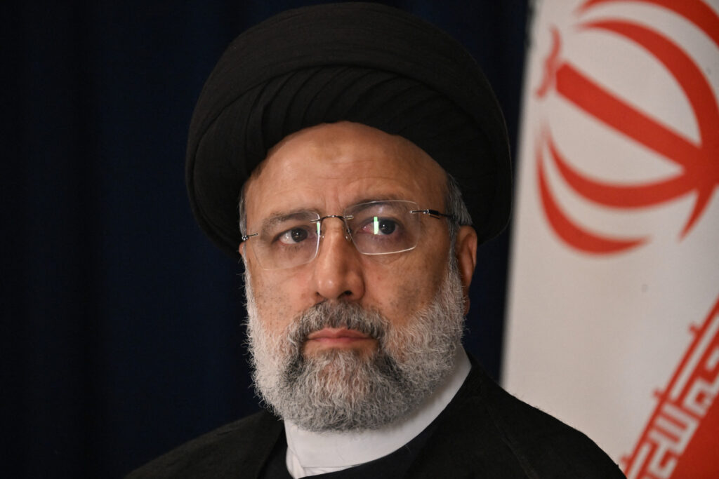 Eltűnt az iráni elnök helikoptere – nem tudni, életben van-e Ebrahim Raiszi