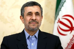 A holokauszttagadó Ahmanidezsad bejelentkezett az iráni elnöki posztra