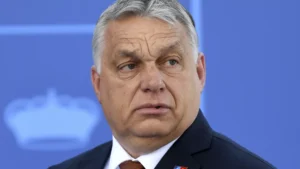 Orbán: “Az hogy a keresztény kormány keresztény kultuszminiszterét letartóztatják, az egy kulturális háborúnak az eredménye”