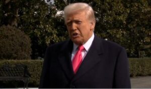 Trump: nagyon rosszat tenne a NATO jövőjének, ha a szövetségesek nem segítenének a Hormuzi-szoros megnyitásában