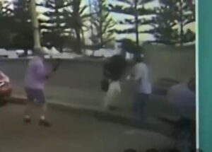 Egy házaspár megpróbálta lefegyverezni a bondi terroristákat, mielőtt lelőtték őket