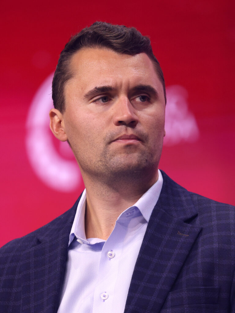 Charlie Kirk vészjósló levele Netanjahunak: „péppé verik Izraelt az információs háborúban”