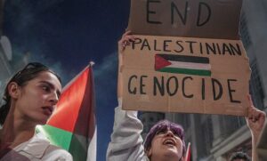 Két letartóztatás az intifádát követelő jelszó használata miatt