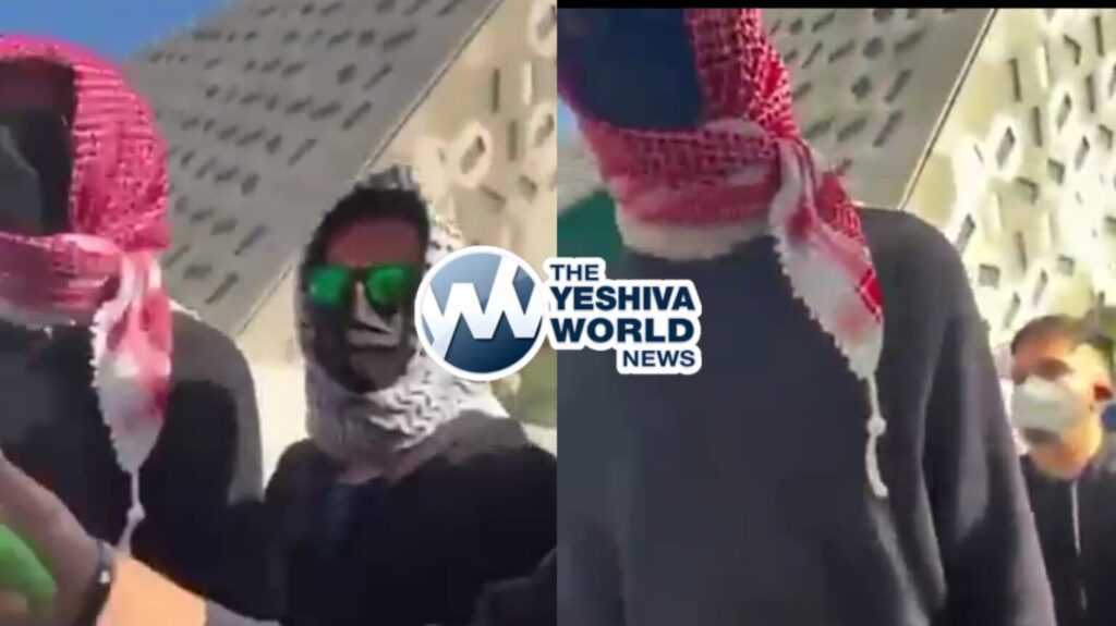 Izrael-ellenes tüntetők Los Angeles legrégebbi zsinagógájánál