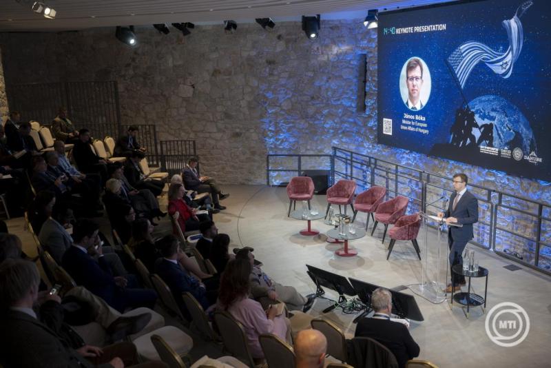 Bóka János: Az EU a politikai iszlámot és a radikális woke ideológiát jeleníti meg új alapértékként