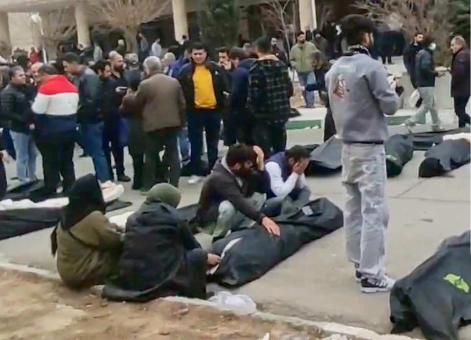 A torkomon akadt fájdalom