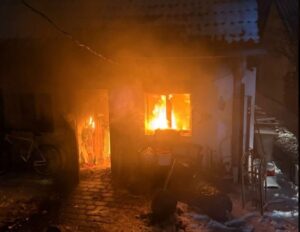 Felgyújtották a német antiszemitizmus elleni biztos ingatlanát, Hamász-szimbólumot festettek a közelben