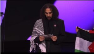 Berlinale: a díjkiosztóra is sikerült bevinni egy kis palesztin propagandát