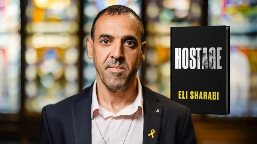 A fogságból szabadult Eli Sharabi „Hostage” című könyve elnyerte az „Év zsidó könyve” díjat