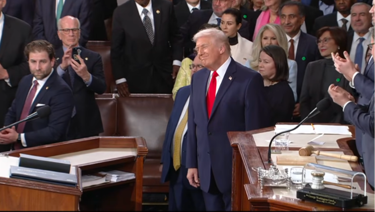 Trump évértékelő beszéde: nemzetünk gazdagabb, mint valaha; ellenségeink félnek