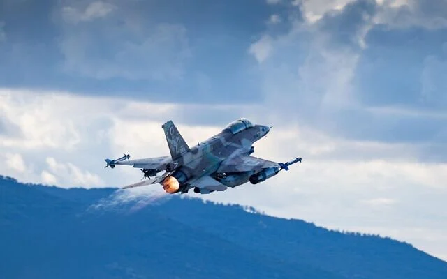 Izrael még három hét hadműveletet tervez Irán ellen, hogy módszeresen meggyengítse az ország védelmi iparát