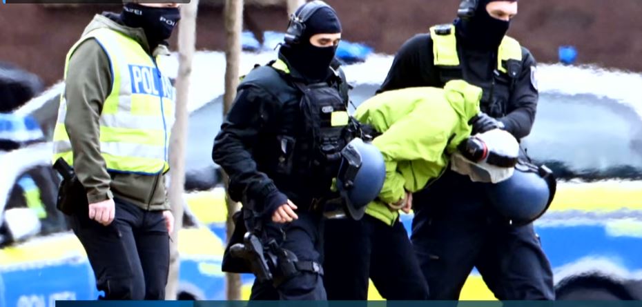 Tizenhárom év börtönt kapott a berlini Holokauszt-emlékműnél késelő dzsihádista