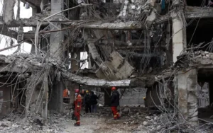 Izrael az iráni Baszidzs milícia tagjait és drónjait veszi célba, miközben Teherán rakétatámadásai folytatódnak