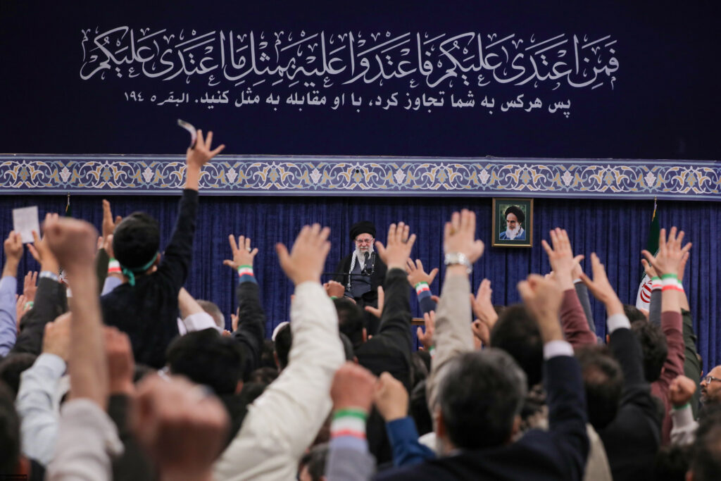 „Minden Izraelre mért csapás az egész emberiség szolgálata” – Khamenei öröksége