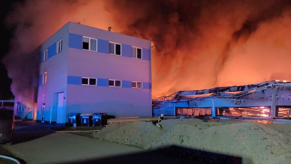 Palesztinbarát szélsőségesek gyújtogattak Csehországban