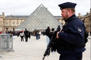A Louvre ellen akart merényletet elkövetni egy tunéziai férfi