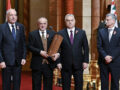 Huszonhat kortárs erdélyi író mondta le részvételét Takaró Mihály miatt a Helikon-centenáriumon Huszonhat kortárs erdélyi író mondta le részvételét Takaró Mihály miatt a Helikon-centenáriumon