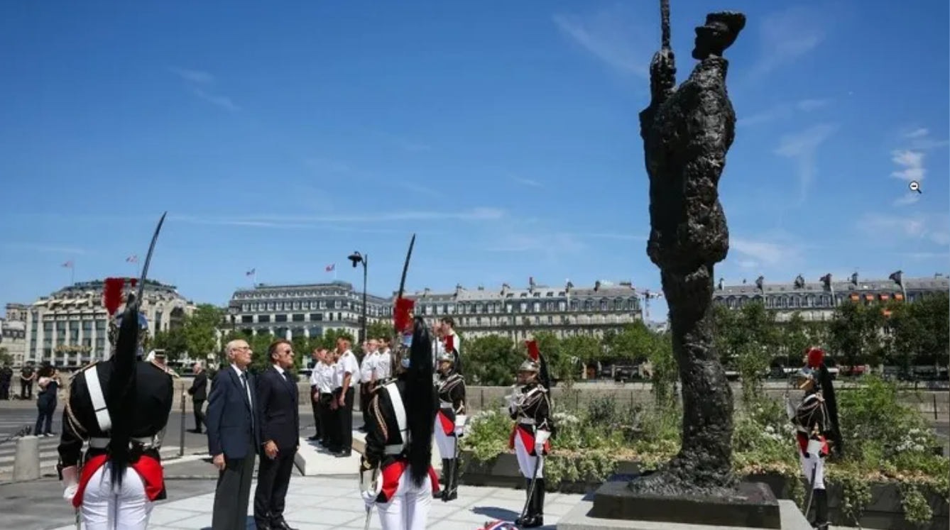 Visszakapta becsületét – Méltó helyre került Alfred Dreyfus szobra Párizsban