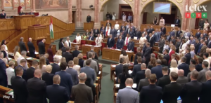 A “Mi Hazánk” párt képviselői nem álltak fel a roma holokausztra való emlékezéskor