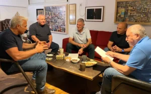 A „változás tömbje” – Izraelben együttműködési megállapodást kötött négy ellenzéki párt